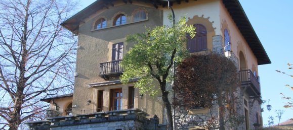 18 rooms Villa in Alta Valle Intelvi, Italy No. 13708 6