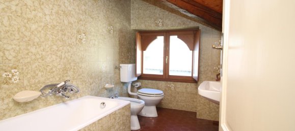 18 rooms Villa in Alta Valle Intelvi, Italy No. 13708 42