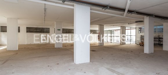 Garaje en Rome, Italy 330 m² No. 263294 5