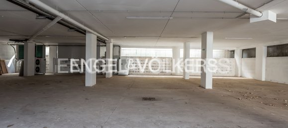 Garaje en Rome, Italy 330 m² No. 263294 7