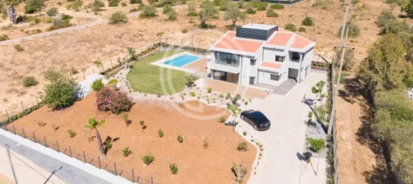 5 bedrooms House in Quarteira, Portugal No. 31890 31