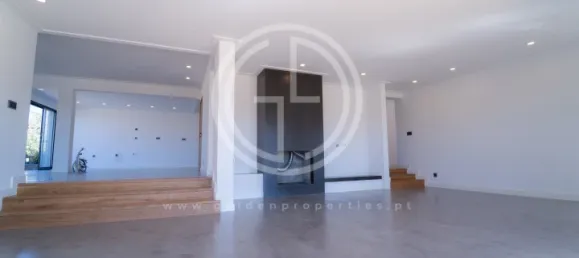 5 bedrooms House in Quarteira, Portugal No. 31890 4