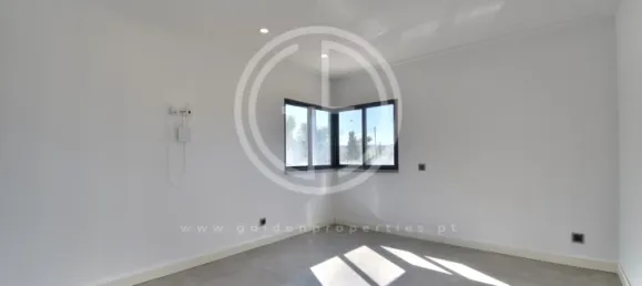 5 bedrooms House in Quarteira, Portugal No. 31890 7