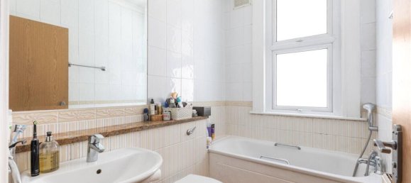 5 bedrooms House in Finchley, United Kingdom No. 3617 10