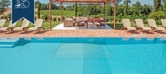 4 bedrooms Villa in Peccioli, Italy No. 305590 11