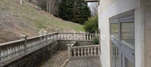 6 bedrooms House in Frassinoro, Italy No. 206676 13