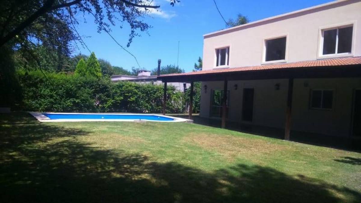 4 bedrooms House in Escobar, Argentina No. 4158
