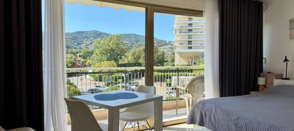 Estudio en Mandelieu-la-Napoule, France No. 325820 5