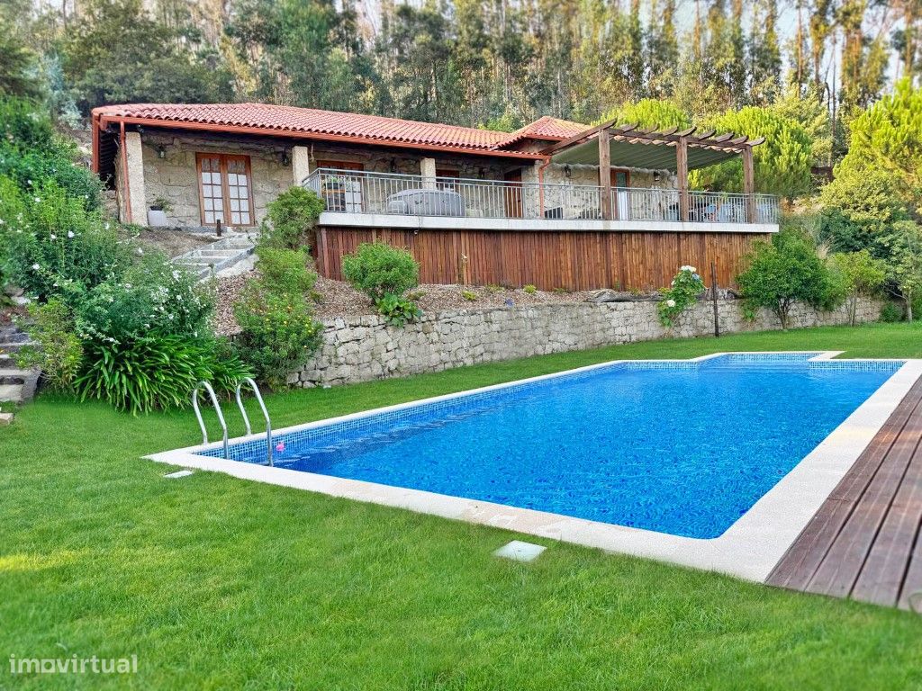 3 bedrooms House in Armil, Portugal No. 222674