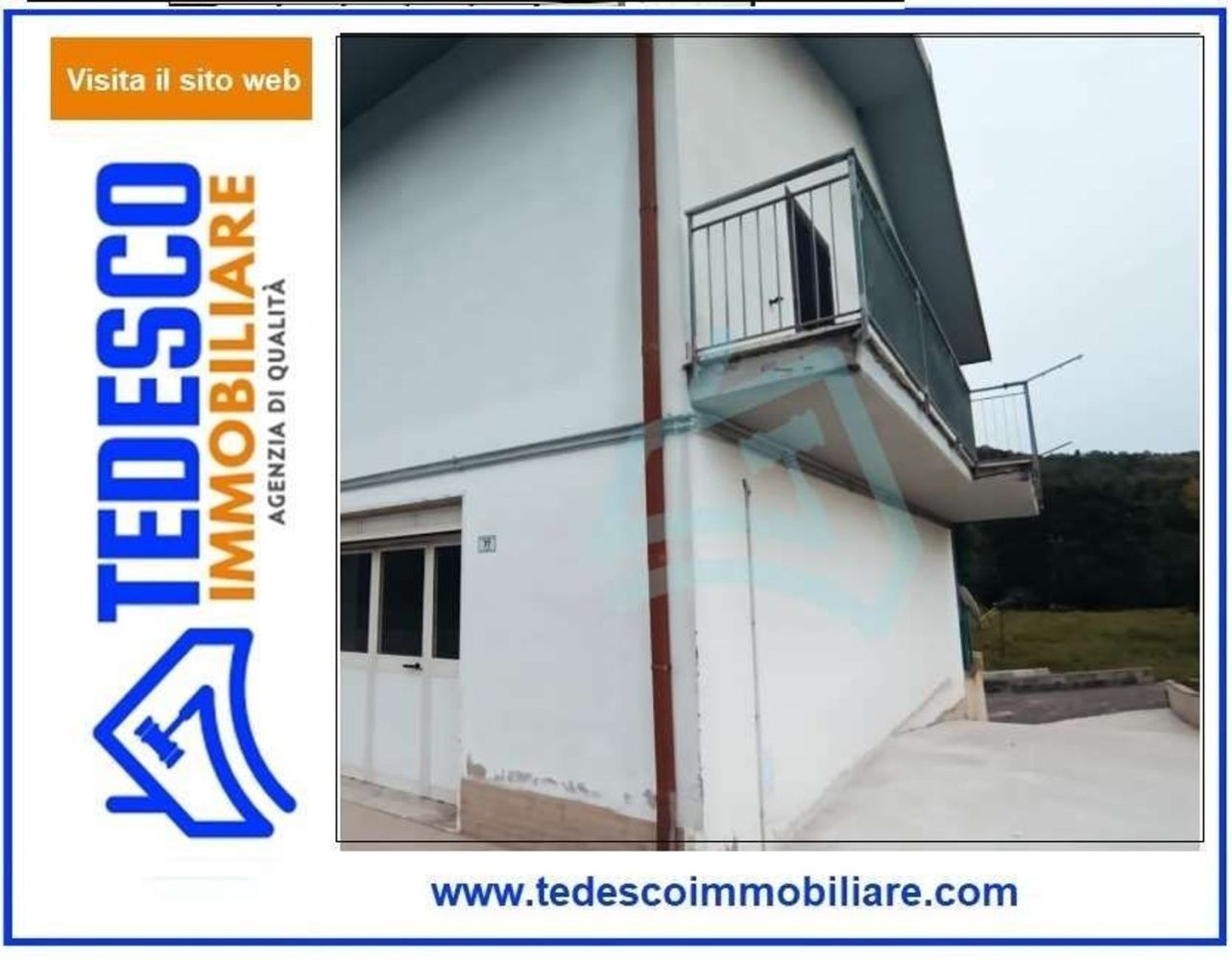 53m² Commercial property in Benevento, Italy No. 375640