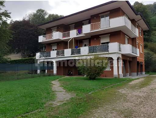 2 rooms Apartment in Castello Cabiaglio, Italy No. 3228