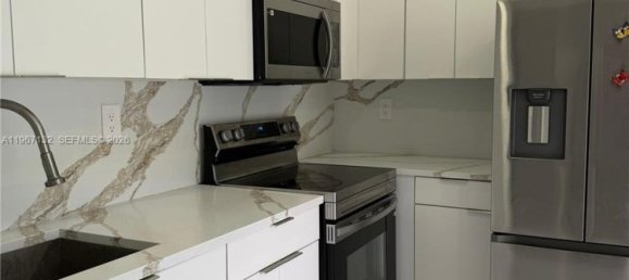 2 chambres villa à louer à Miami, Miami-Dade, Florida, USA № 615820 13