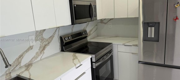 2 chambres villa à louer à Miami, Miami-Dade, Florida, USA № 615820 12