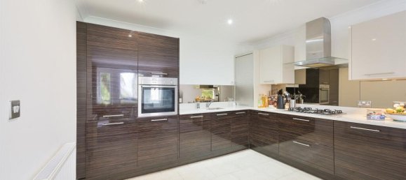 2 bedrooms Apartment in Surbiton, United Kingdom No. 9960 4