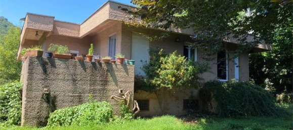 6-Zimmer Villa in Brusimpiano, Italy, Nr. 142252 9