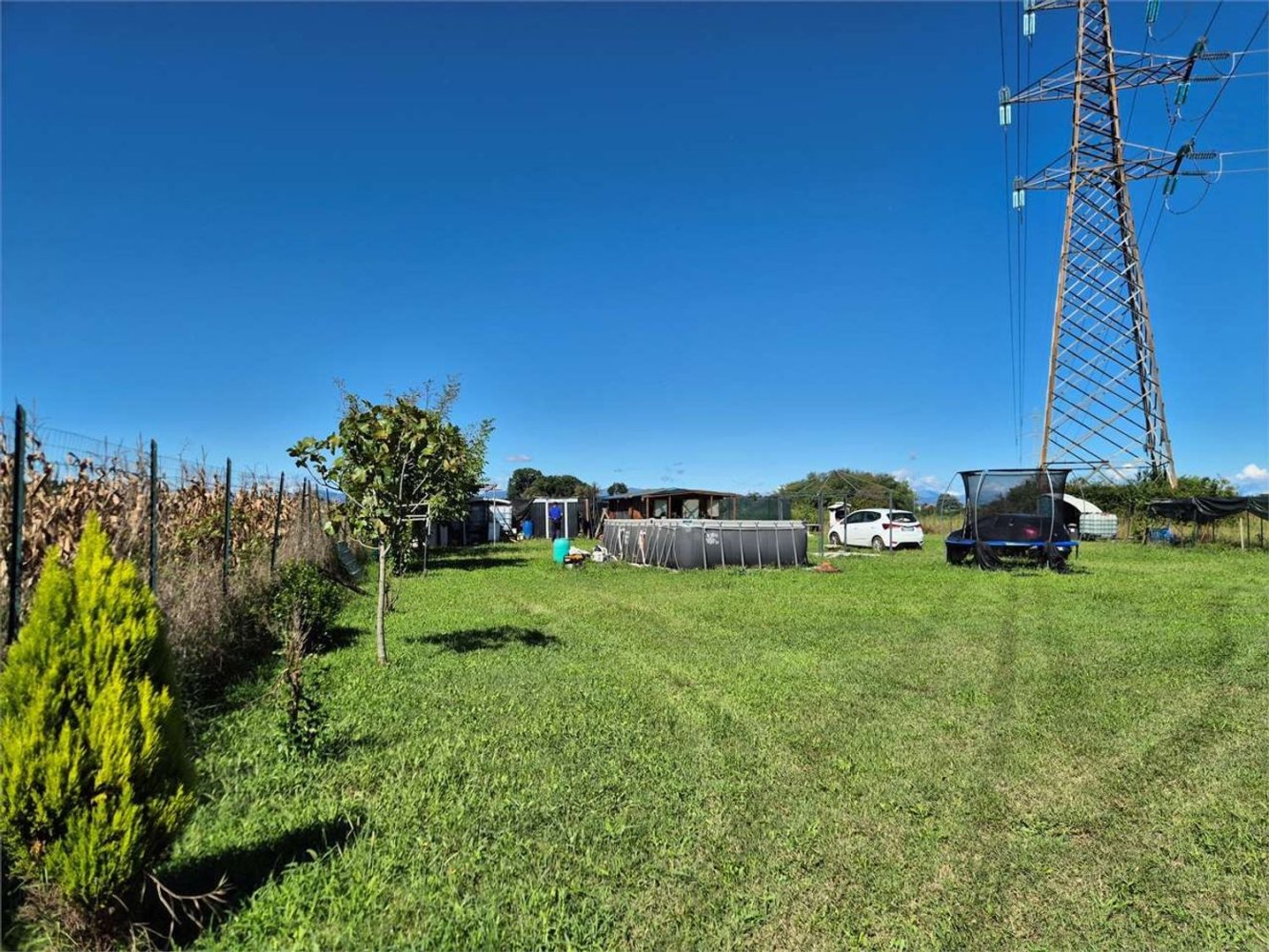 1200m² Land in Ceriano Laghetto, Italy No. 338389