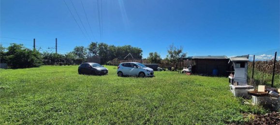 1200m² Land in Ceriano Laghetto, Italy No. 338389 2