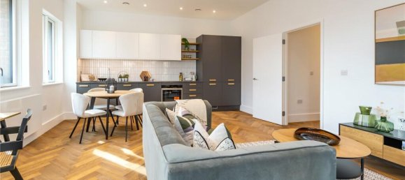 3 bedrooms Apartment in Croydon, United Kingdom No. 7963 5