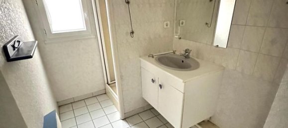 Apartamento de 1 dormitorio en Saint-Jean-de-la-Ruelle, France No. 83279 5