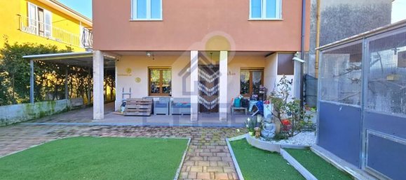 Casa de 3 divisões em Lonato del Garda, Italy N.º 38067 2