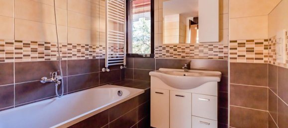 3 rooms Apartment in Basiglio, Italy No. 105068 10