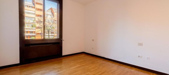 3 rooms Apartment in Basiglio, Italy No. 105068 16