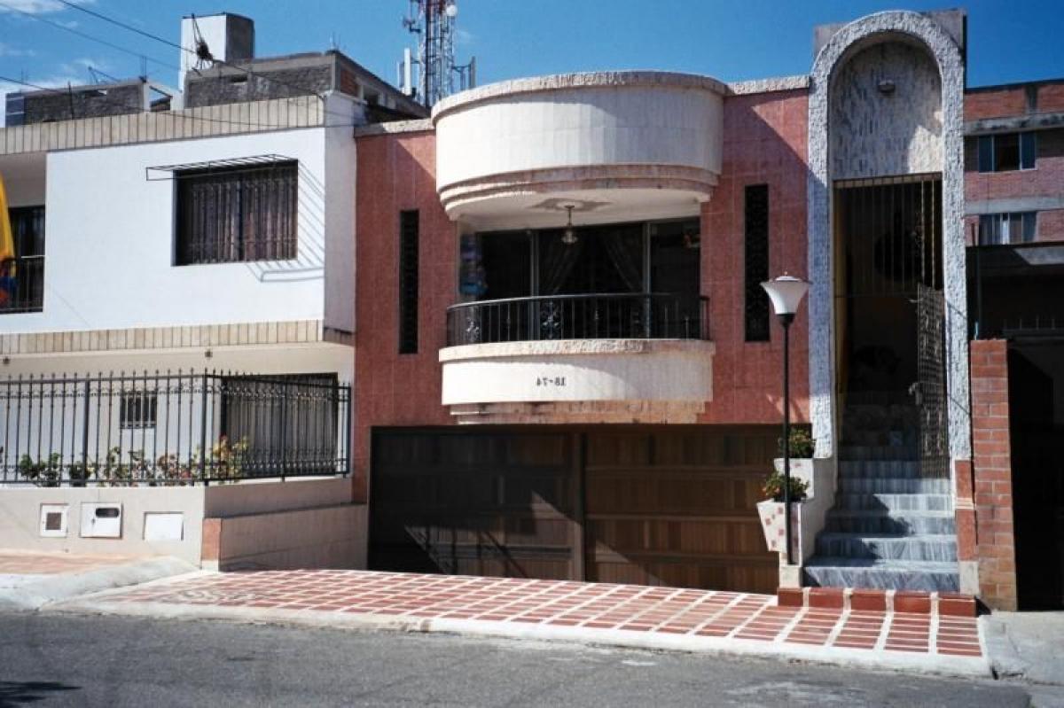 3 bedrooms House in Valle del Cauca, Colombia No. 1698