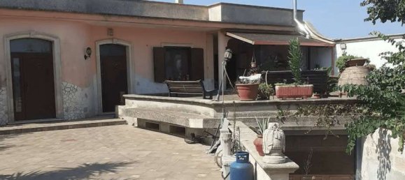 10-Zimmer Villa in Torre Santa Susanna, Italy, Nr. 185723 4