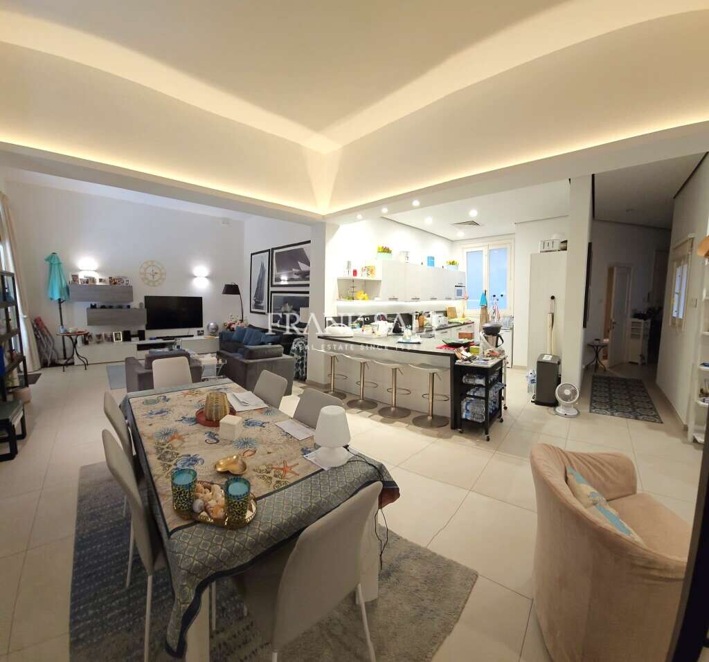 2 bedrooms Apartment in Sliema, Malta No. 8874