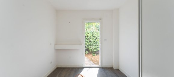 Apartamento de 2 dormitorios en Marseille, France No. 318653 5