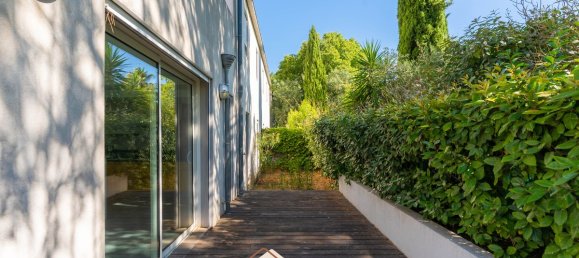 Apartamento de 2 dormitorios en Marseille, France No. 318653 9