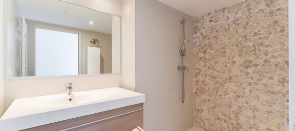 Apartamento de 2 dormitorios en Marseille, France No. 318653 7