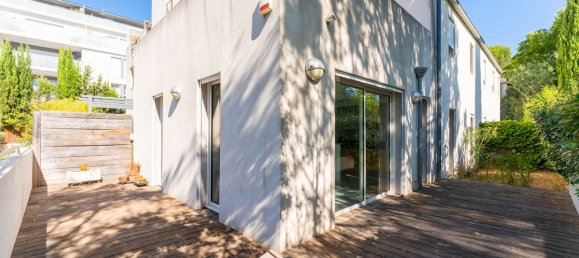 Apartamento de 2 dormitorios en Marseille, France No. 318653 8