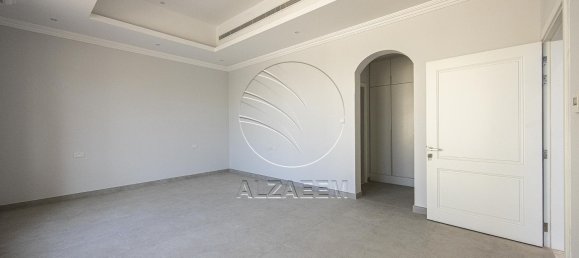 10 bedrooms Villa in Abu Dhabi, UAE No. 29397 9