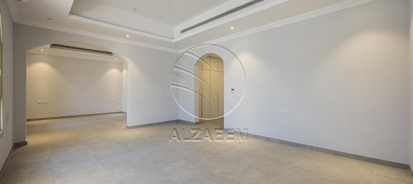 10 bedrooms Villa in Abu Dhabi, UAE No. 29397 24