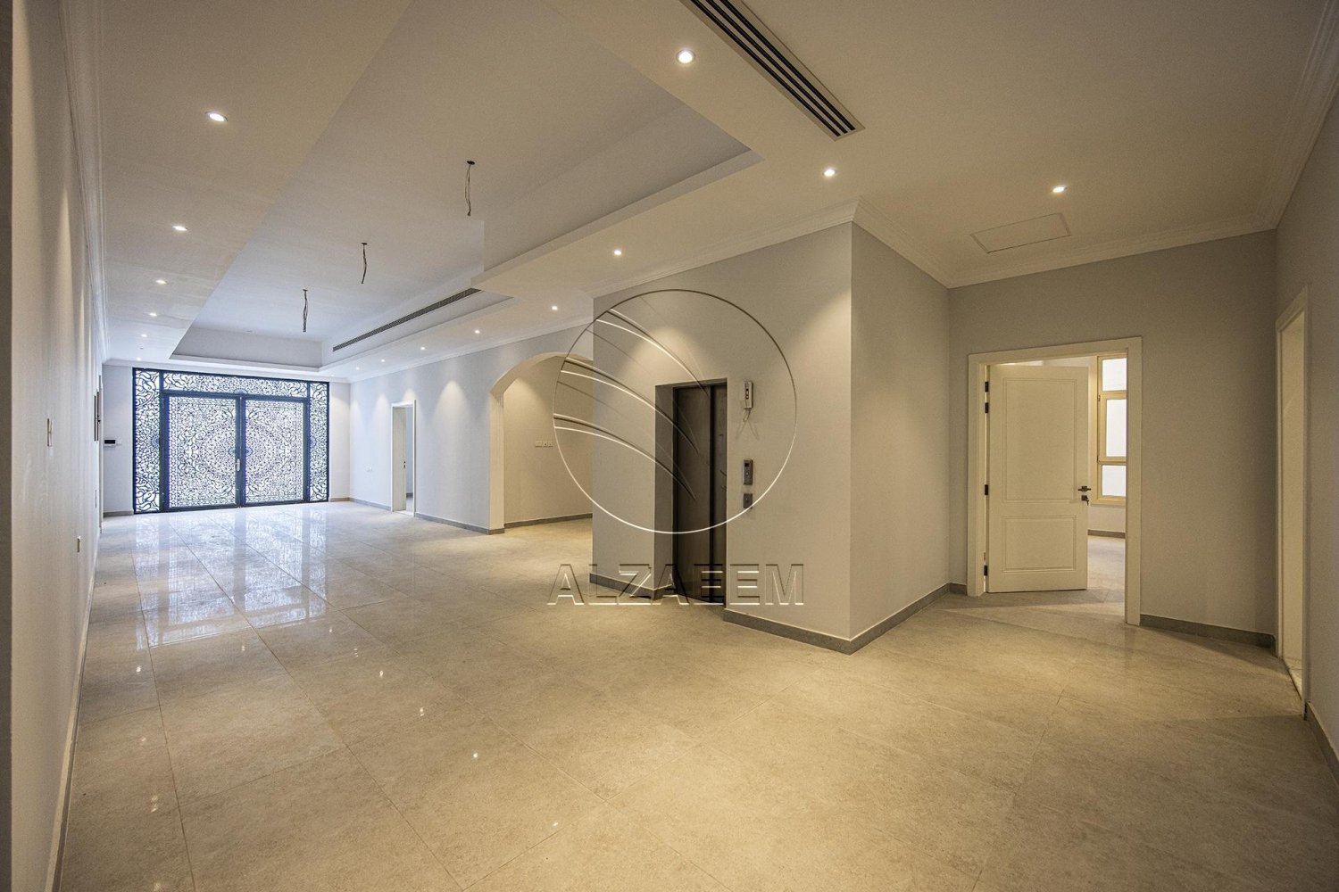 10 bedrooms Villa in Abu Dhabi, UAE No. 29397