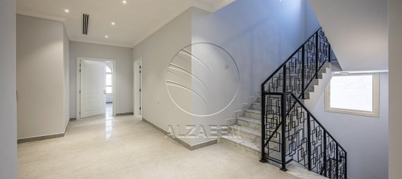 10 bedrooms Villa in Abu Dhabi, UAE No. 29397 14