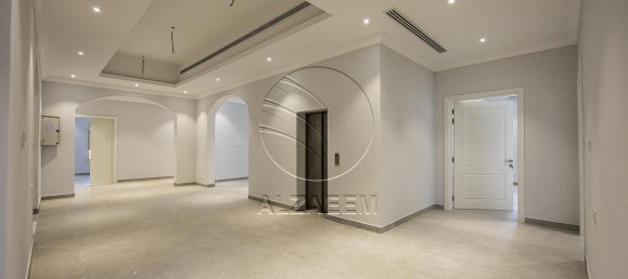 10 bedrooms Villa in Abu Dhabi, UAE No. 29397 19