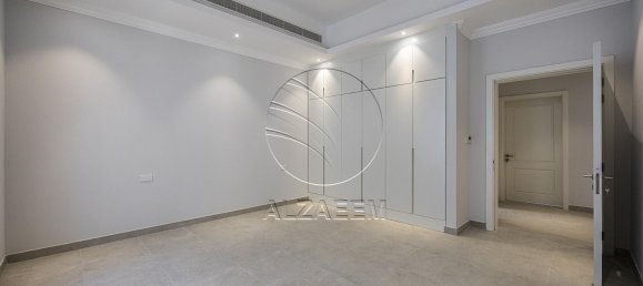 10 bedrooms Villa in Abu Dhabi, UAE No. 29397 15