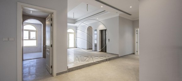 10 bedrooms Villa in Abu Dhabi, UAE No. 29397 23