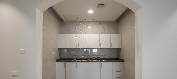 10 bedrooms Villa in Abu Dhabi, UAE No. 29397 22