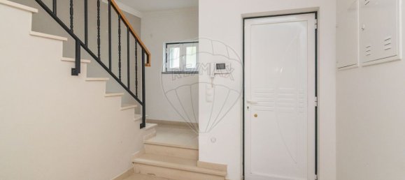 Дом с 4 спальнями в Мойта, Португалия № 181103 14