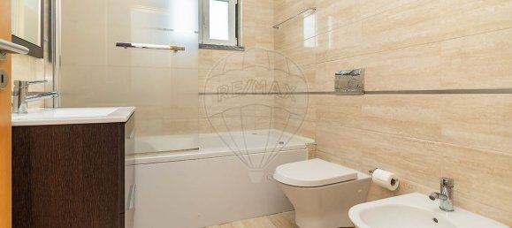 Дом с 4 спальнями в Мойта, Португалия № 181103 46