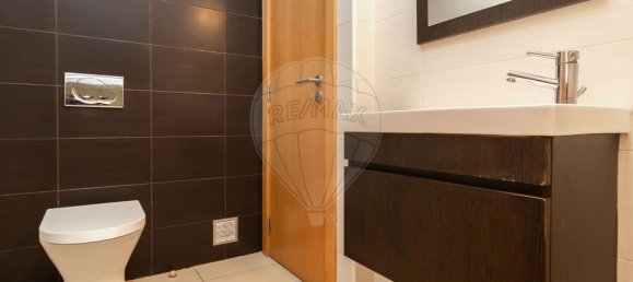 Дом с 4 спальнями в Мойта, Португалия № 181103 32