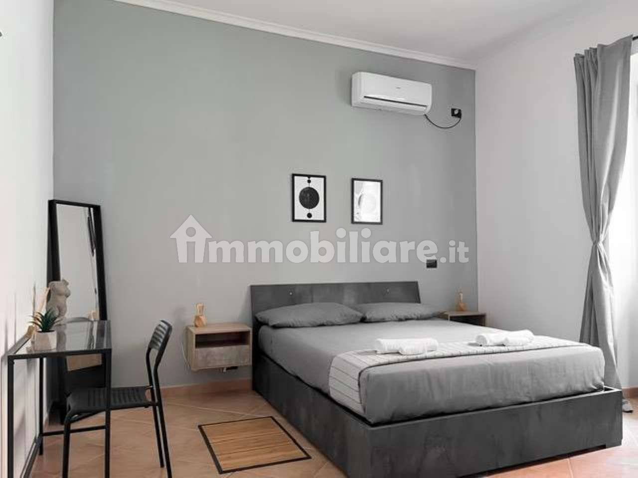 3 rooms Hotel in Rome, Italy No. 198695