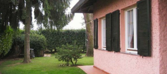 14 rooms Villa in Montorfano, Italy No. 277590 2