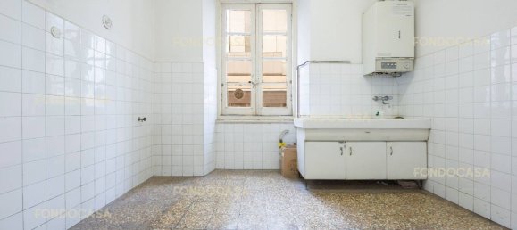 8 rooms Apartment in Genoa, Italy No. 35819 22