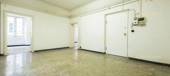8 rooms Apartment in Genoa, Italy No. 35819 9