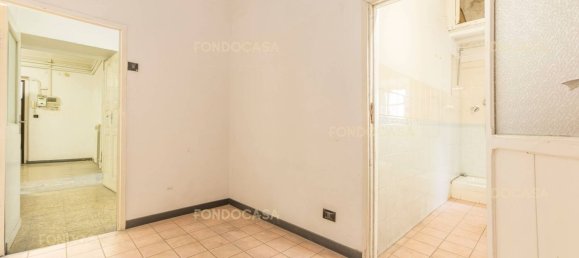 8 rooms Apartment in Genoa, Italy No. 35819 25