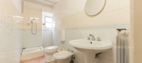 8 rooms Apartment in Genoa, Italy No. 35819 26